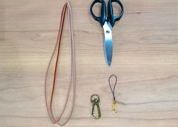 革網みストラップの道具と材料